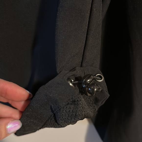 New Balance running jacket - Picture 5 of 8